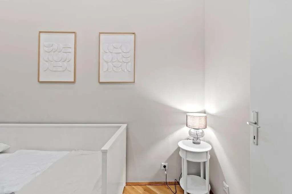 Next To Mariahilferstrasse I Bars, Cafe I Fast Wifi Apartment Vienna 0*,  Austria