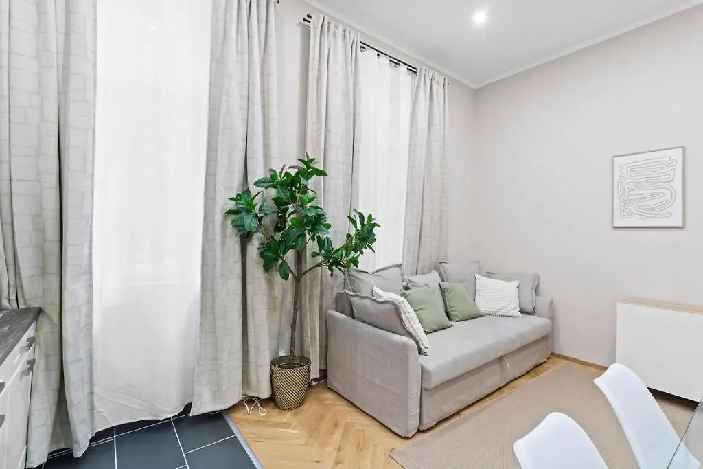 Next To Mariahilferstrasse I Bars, Cafe I Fast Wifi Apartment Vienna
