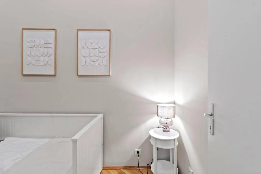 Next To Mariahilferstrasse I Bars, Cafe I Fast Wifi Apartment Vienna Austria